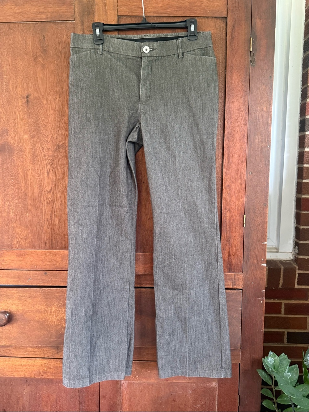 Lee Regular Fit Mid-Rise Trouser in Charcoal Gray